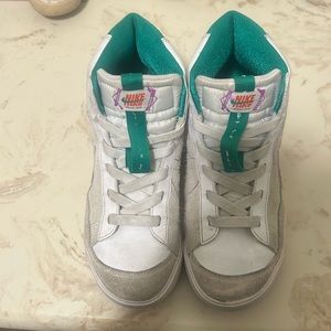 Nike shoes